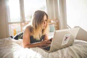 woman blogging